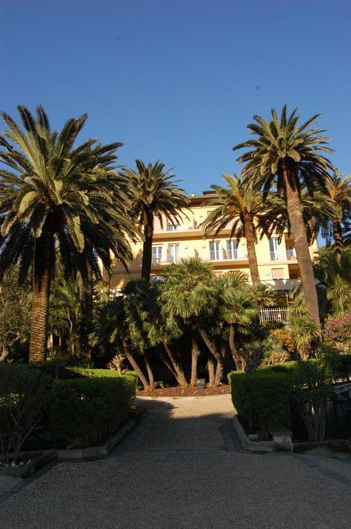Hotel Villa Adriana Монтероссо-аль-Маре Экстерьер фото
